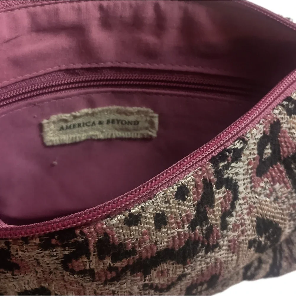 America & Beyond Tapestry‎ Makeup Bag W584